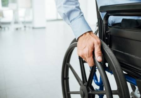 Osoba na wózku inwalidzkim